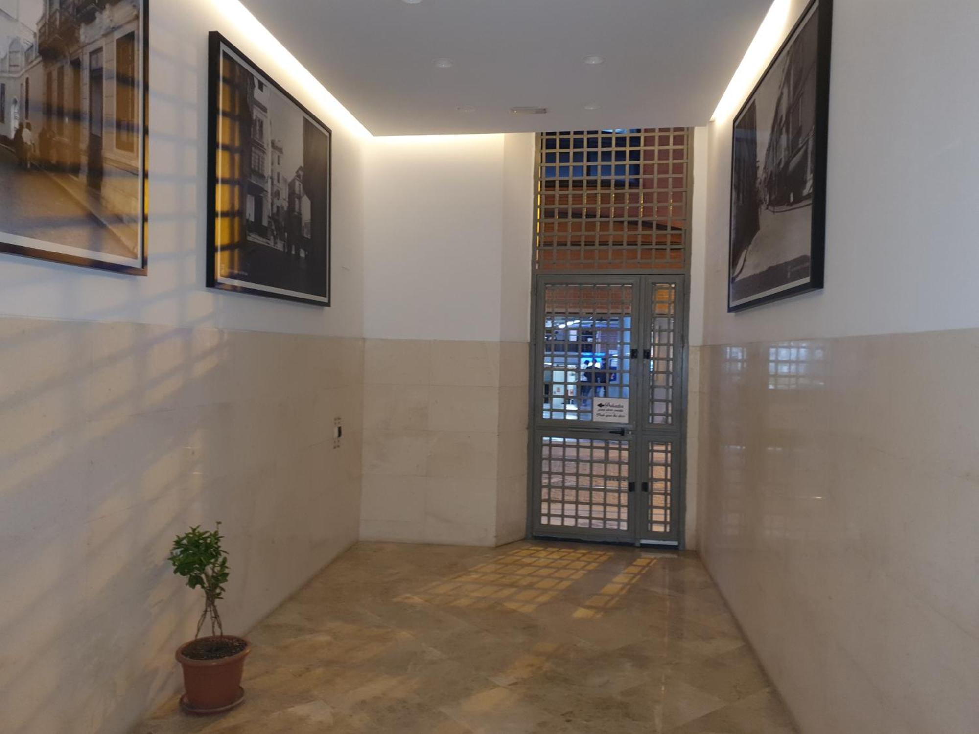 Beautiful Historic Center Apt! Малага Экстерьер фото